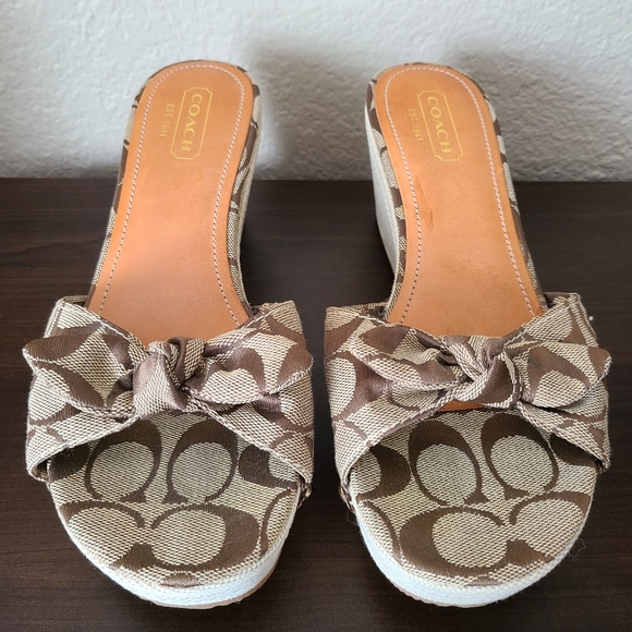 Coach Lorah Signature Sandals size 8 - Picture 1 of 11